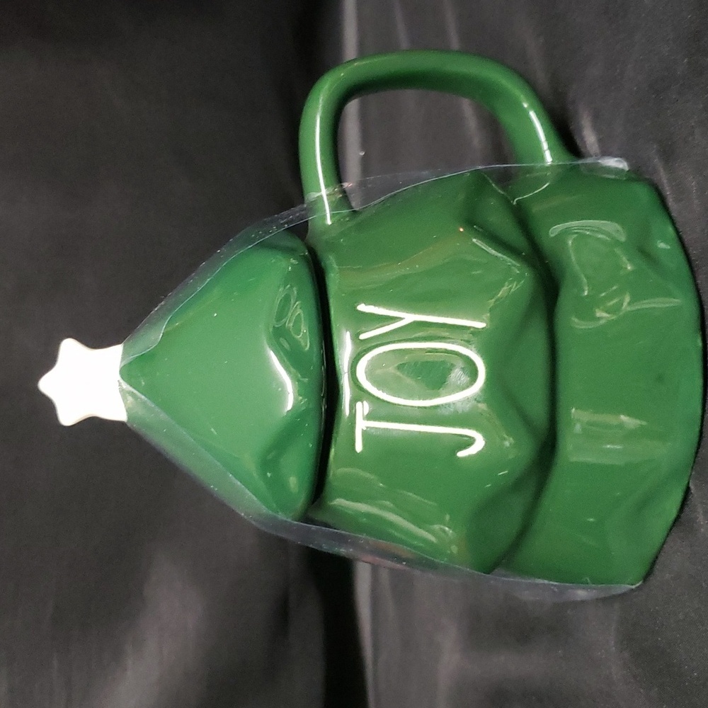 Rae Dunn NWT "JOY" Lidded Christmas Tree Mug